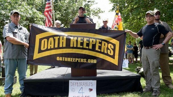 Click to enlarge oath keepers Stewart Rhodes