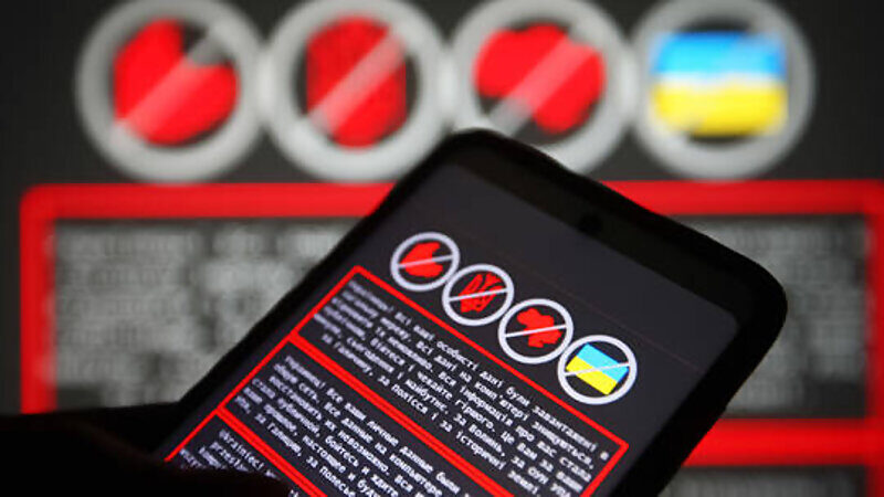 Click to enlarge cellphone ukraine cyberattack russia blamed