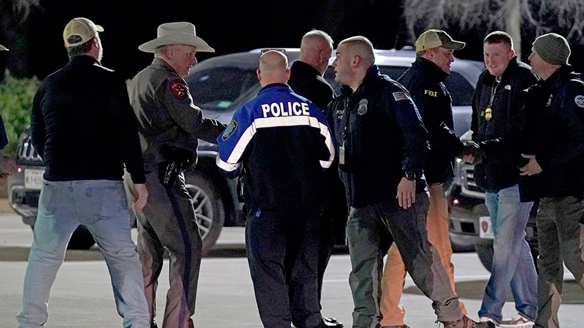 Click to enlarge police synagogue attack texas