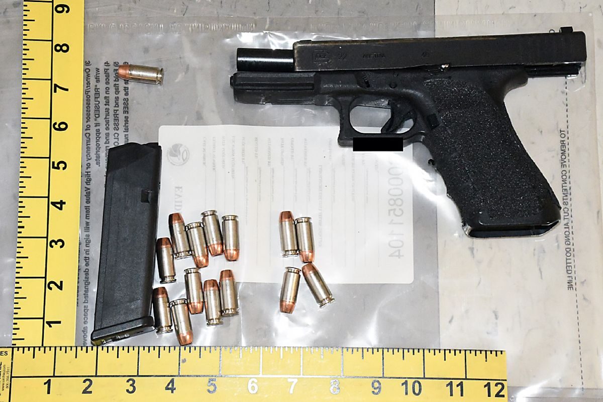 Click to enlarge Lt. Michael Byrd glock ashli babbitt murder