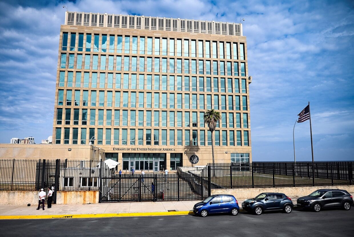 Click to enlarge US embassy havana