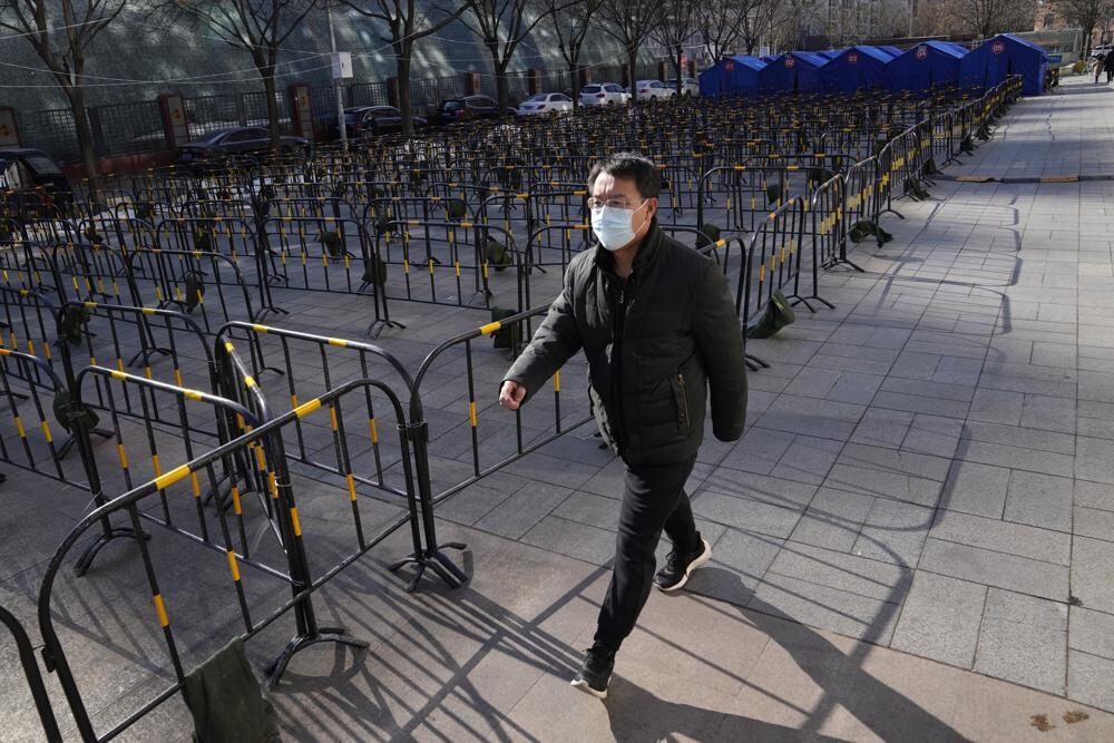 Click to enlarge Beijing mask lockdown