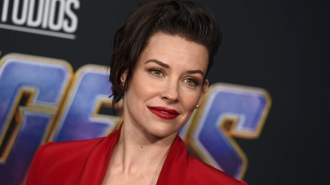 Click to enlarge Evangeline Lilly