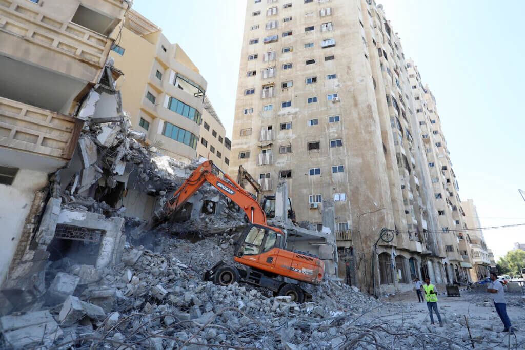 Click to enlarge palestine rubble building gaza