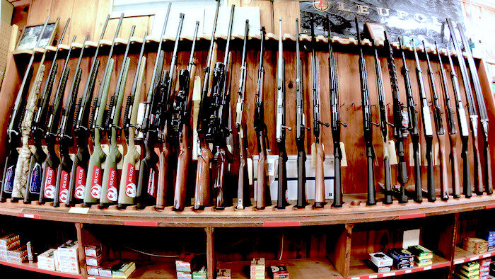 guns display
