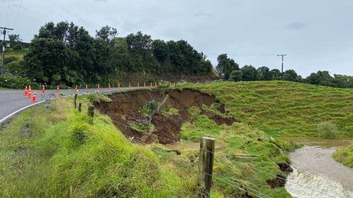 Surrey Hill Rd, in Oakura, is reduced to one lane after a slip on Sunday.