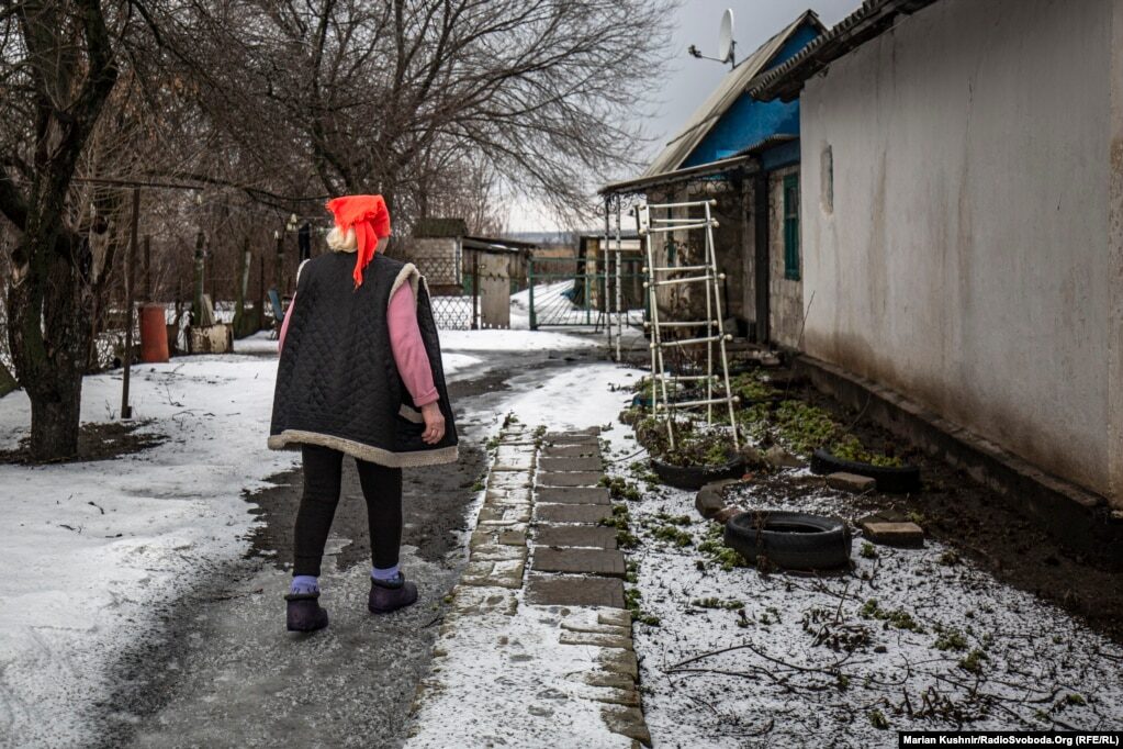 Click to enlarge Yelyzaveta Ivanovna, a 73-year-old retiree, Blahovishchenka - Ukraine