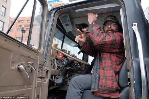Click to enlarge trucker convoy guy meister