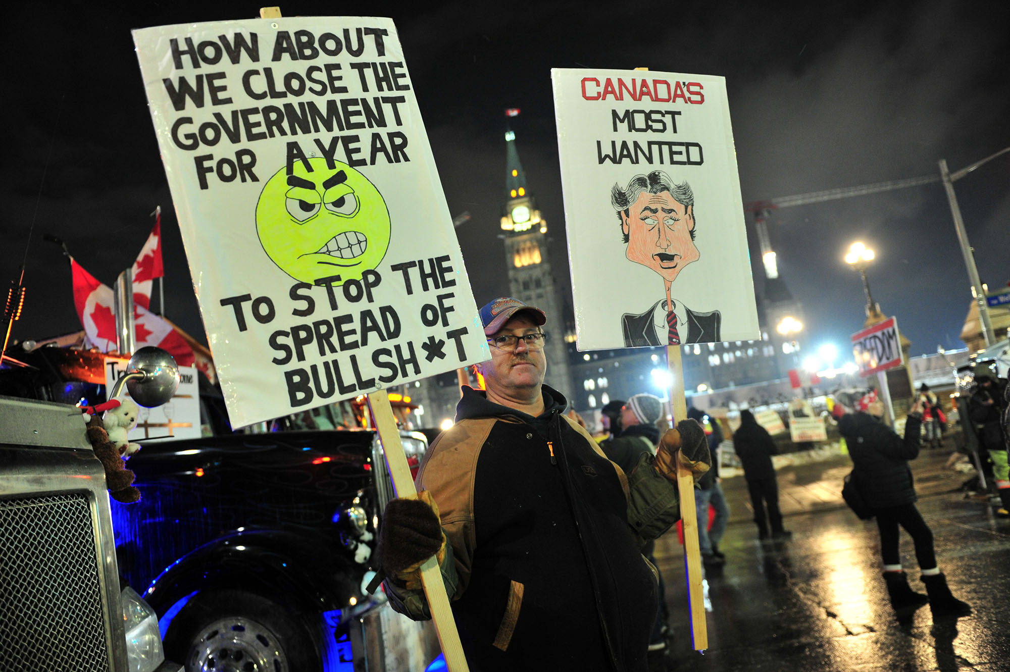 Click to enlarge ottawa freedomconvoy protest truckers