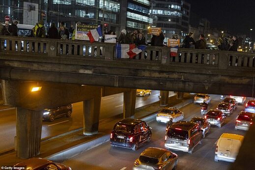 Click to enlarge france convoy