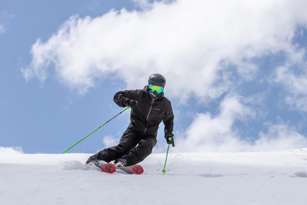 skiing