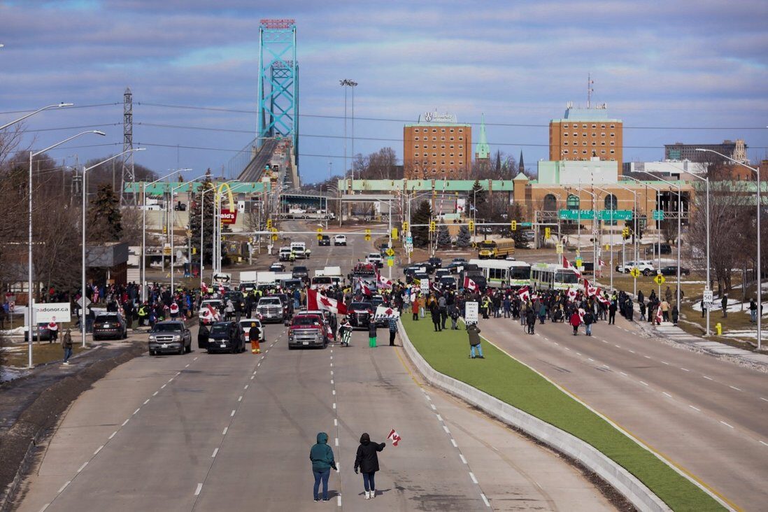 Click to enlarge Ambassador Bridge protest police