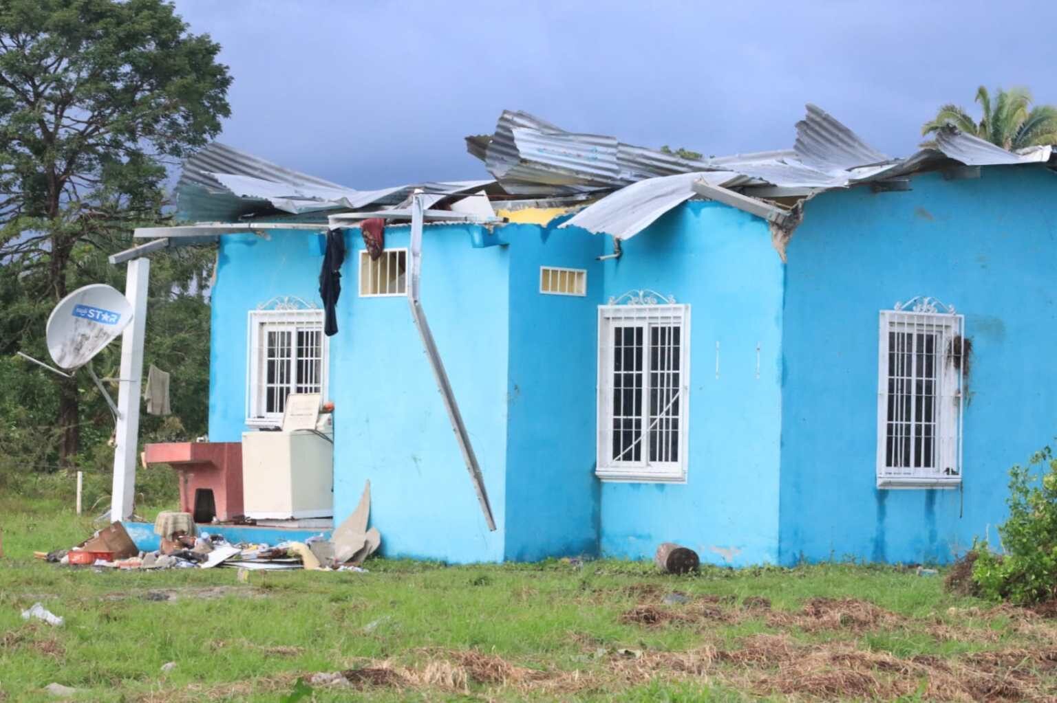Click to enlarge Tornado of February 13 in Morales, Izabal.