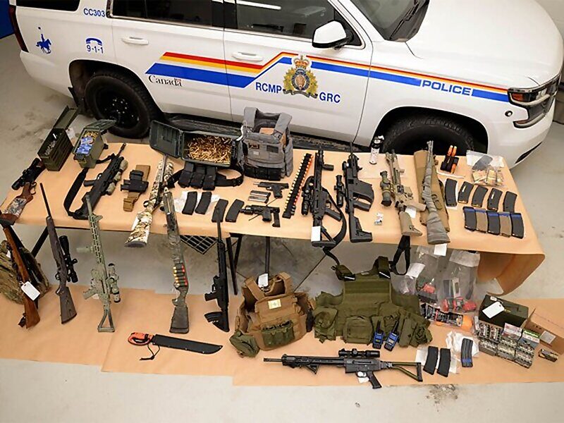 guns coutts freedom convoy arrests
