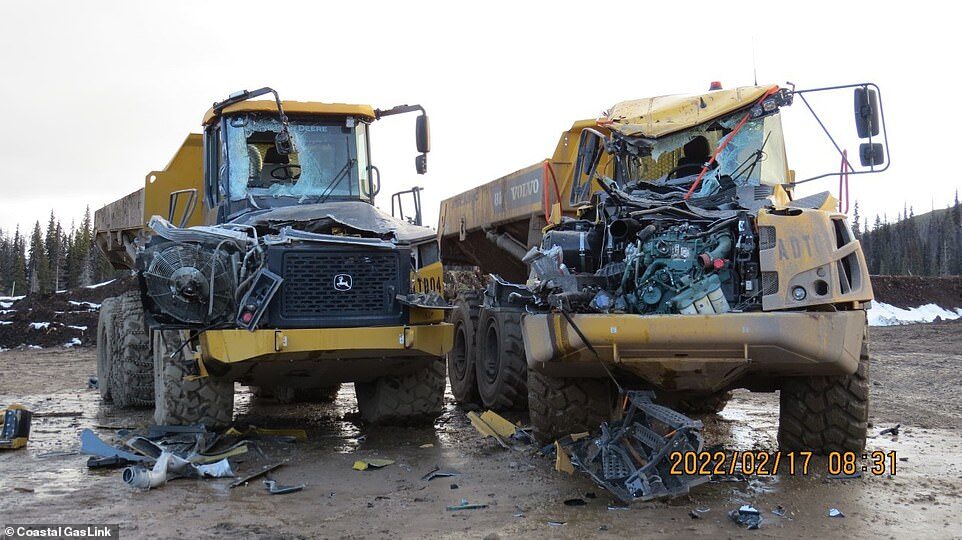 Click to enlarge eco terrorists damage heavy equipment Canada