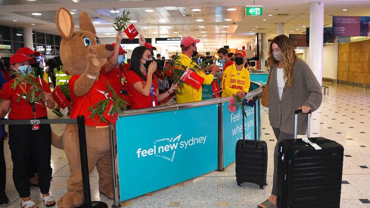 Click to enlarge Australia tourists