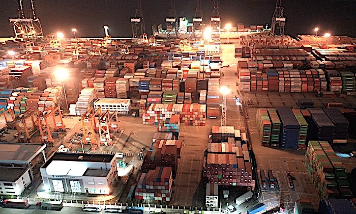 Yantian port