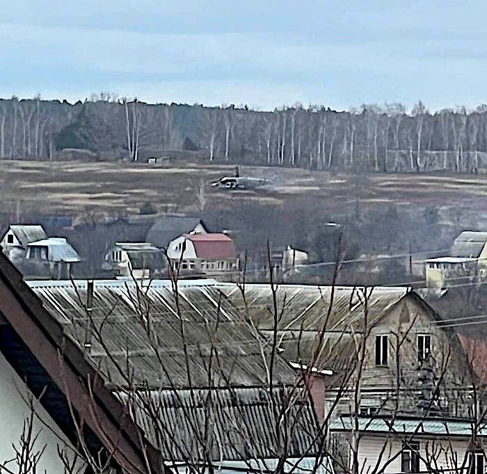 Click to enlarge houses chopper trees