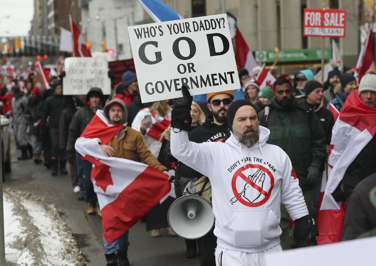 Click to enlarge toronto protest
