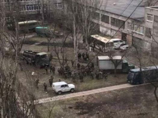 Click to enlarge ukraine solider school military