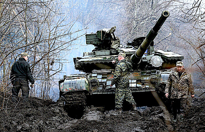 Click to enlarge tank and men