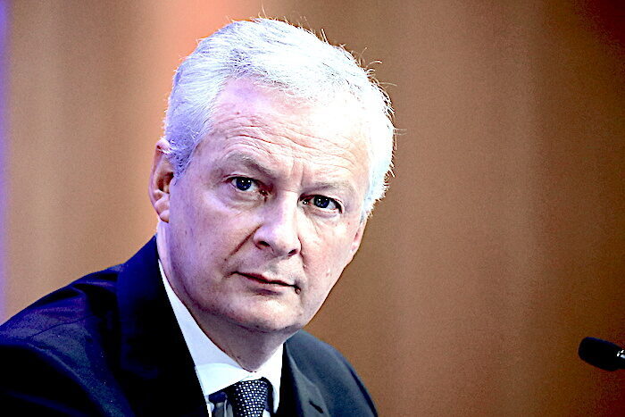 France threatens to 'cause the collapse of the Russian economy'