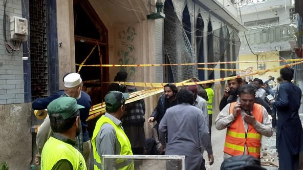 Click to enlarge mosque bomb pakistan