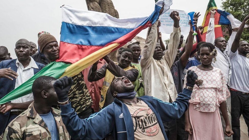 Mali Russia protest france
