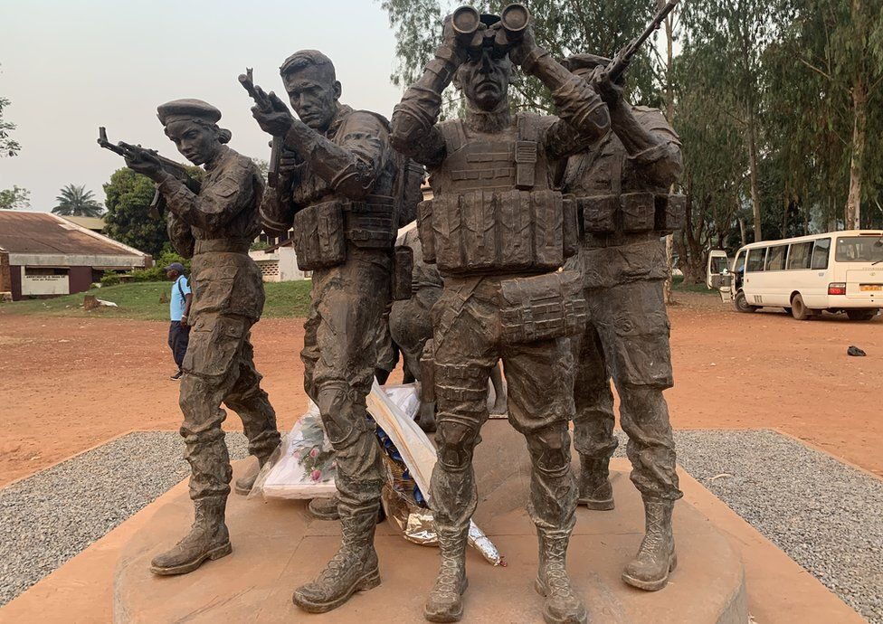 russia statue africa