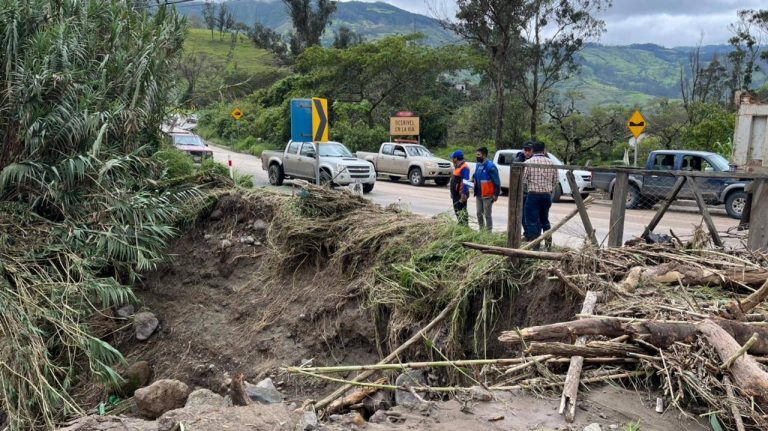 Click to enlarge Flood damage in Girón, Azuay, Ecuador March 2022.