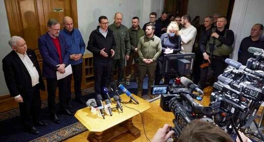 Click to enlarge press conference zelinsky