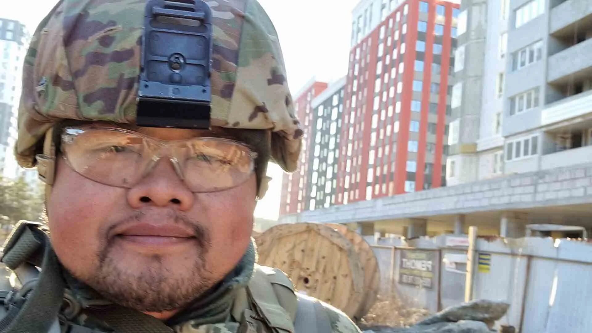 army veteran Hieu Le