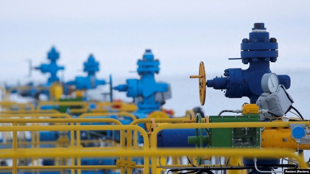 gas pipelines, natural gas