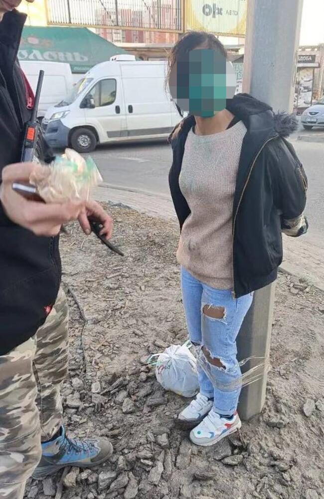 ukraine pole tying