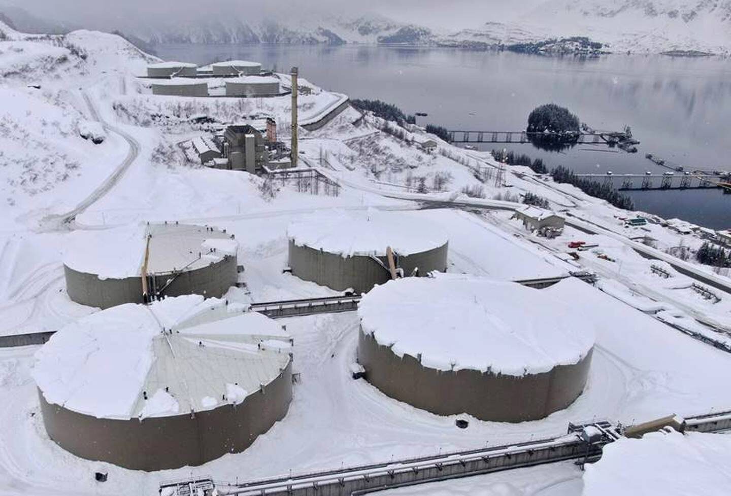 Crews work on tank top snow removal on Tanks