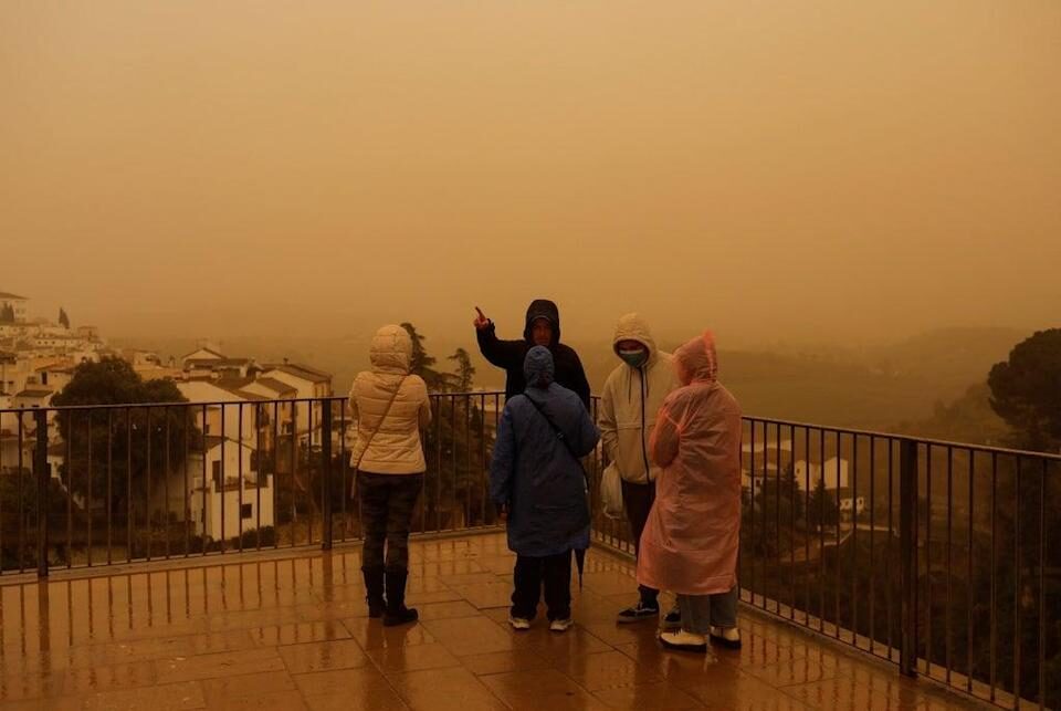 Click to enlarge Intense Saharan dust sandstorm hits