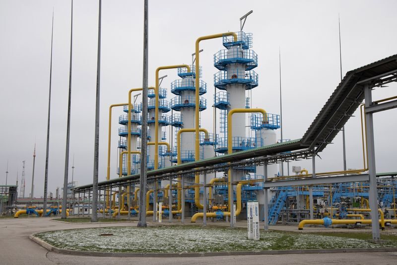 oil refinery russia