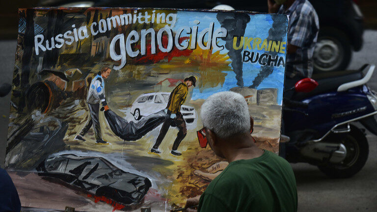 Artists from Gurukul Art paints canvas as tribute to the innocent people of Bucha