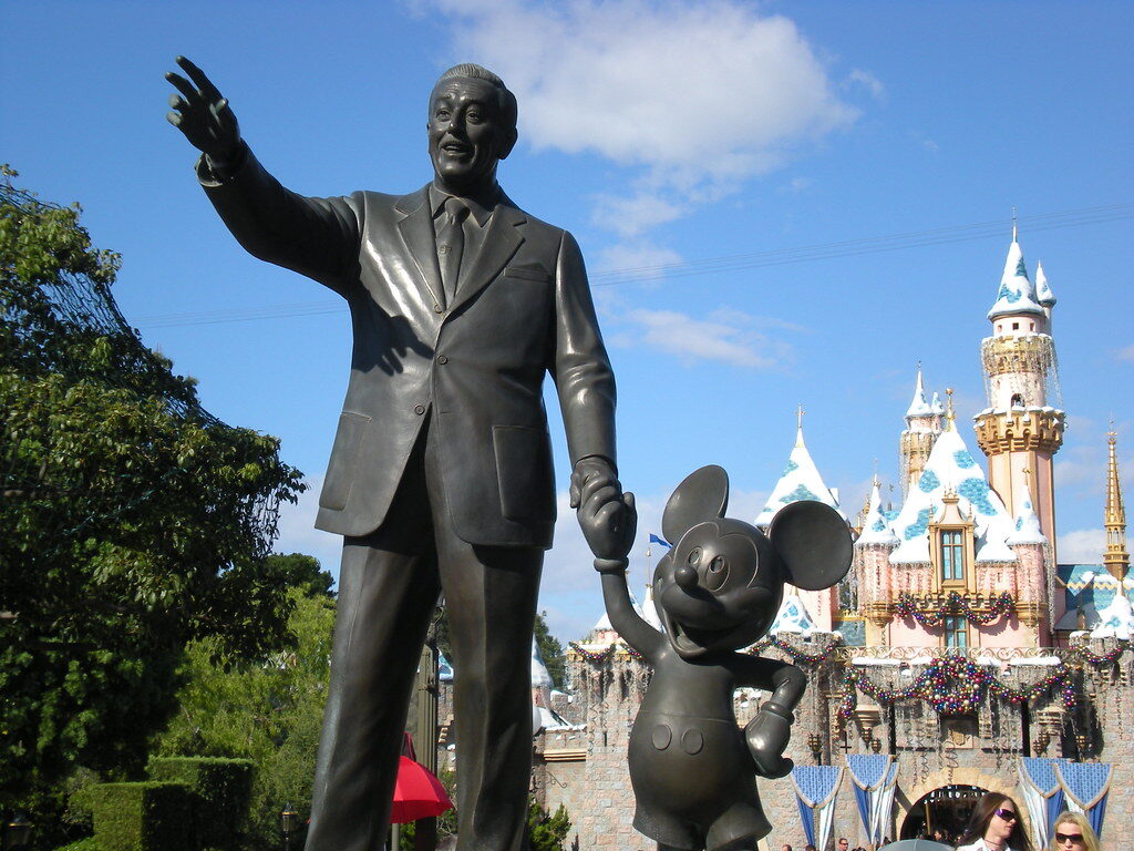 walt disney mickey statue
