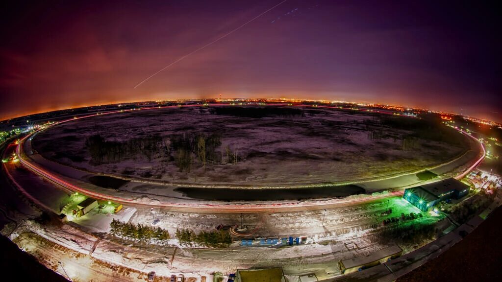 The Tevatron collider in Illinois