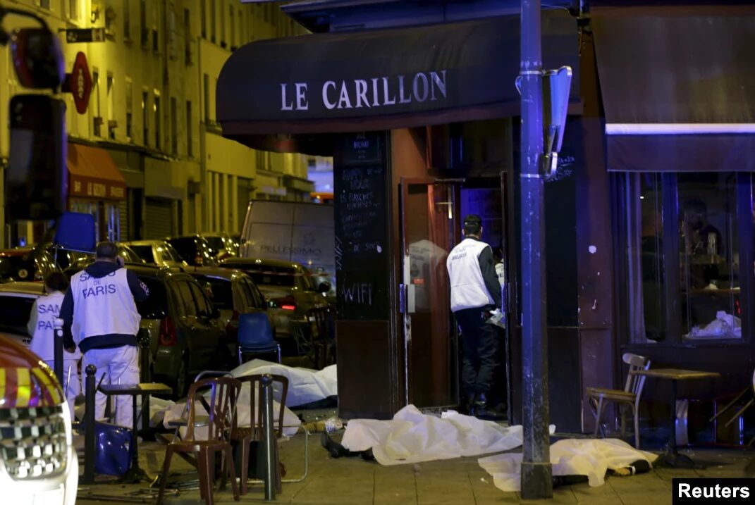 Click to enlarge Le Carillon