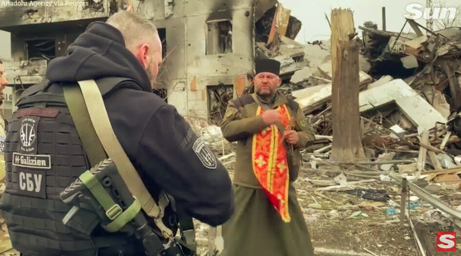 Click to enlarge SBU officer with SS insignia