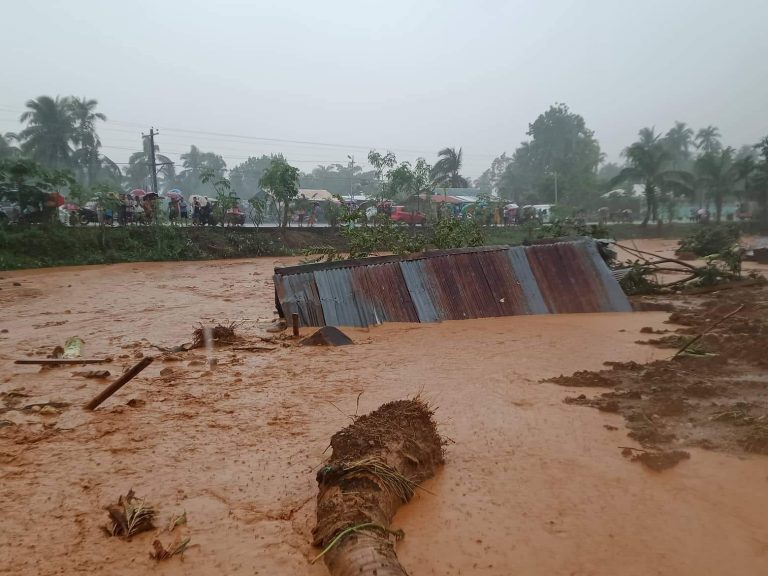 Click to enlarge Floods and mudslides caused fatalities and severe damage in Barangay Bunga, Baybay City, province of Leyte, Eastern Visayas, Philippines, April 2022.