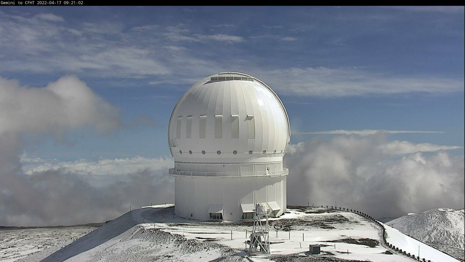 image of the snow from Canada-France-Hawaii Telescope webcam on Maunakea