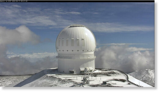 image of the snow from Canada-France-Hawaii Telescope webcam on Maunakea