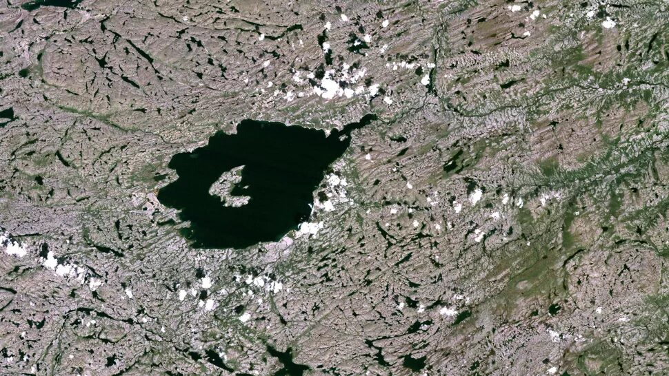 Lake Mistastin
