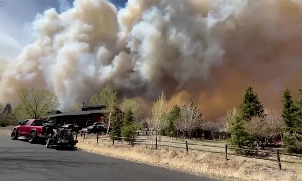 Click to enlarge Smoke drifts from the Tunnel Fire north of Flagstaff, Arizona, this week.