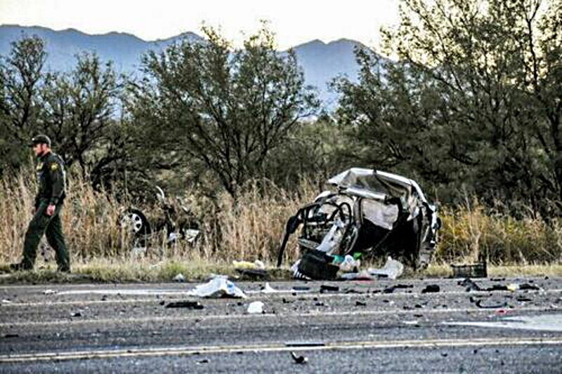 Click to enlarge illegal immigrant car crash fatal arizone