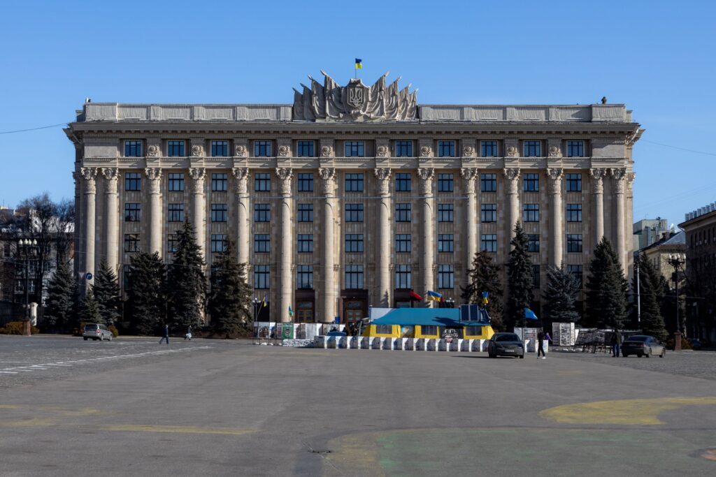 Click to enlarge Kharkiv Ukraine freedom square undamaged