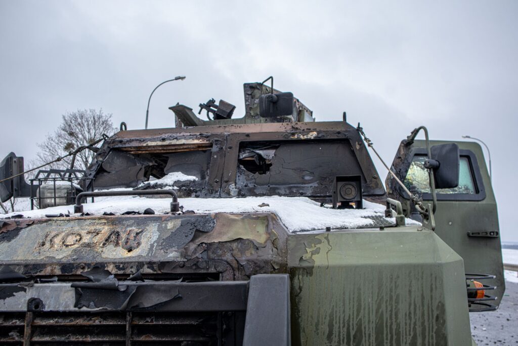 Click to enlarge ukraine military armored vehicle